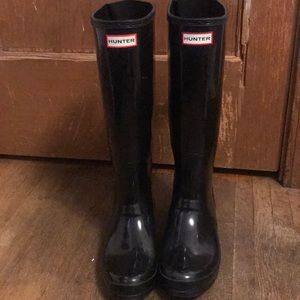 TALL BLACK WIDE CALF HUNTER BOOTS